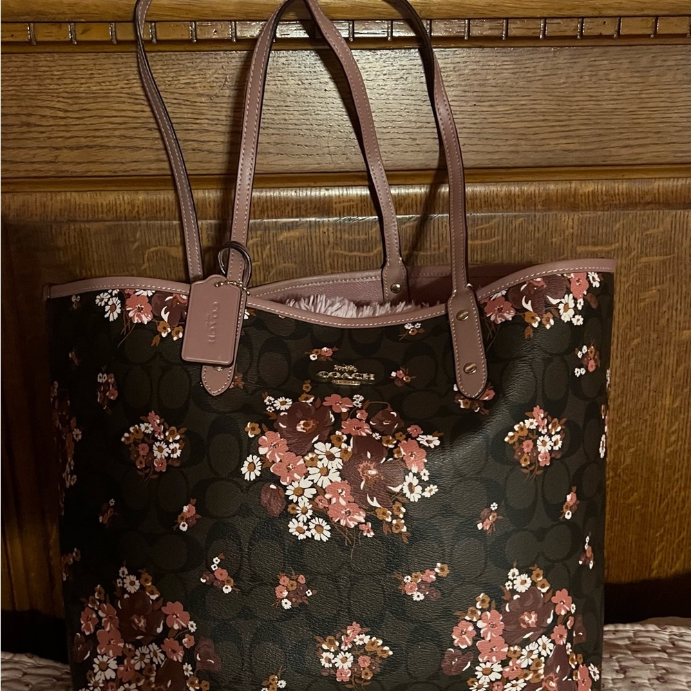 coach tote with zippy pouch nwt